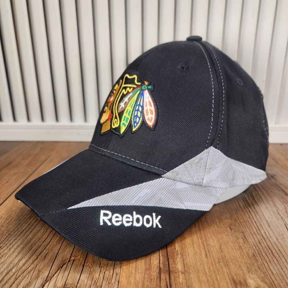 Chicago Blackhawks Reebok Center Ice Fitted L/XL Hat Cap Black Gray Hockey NHL